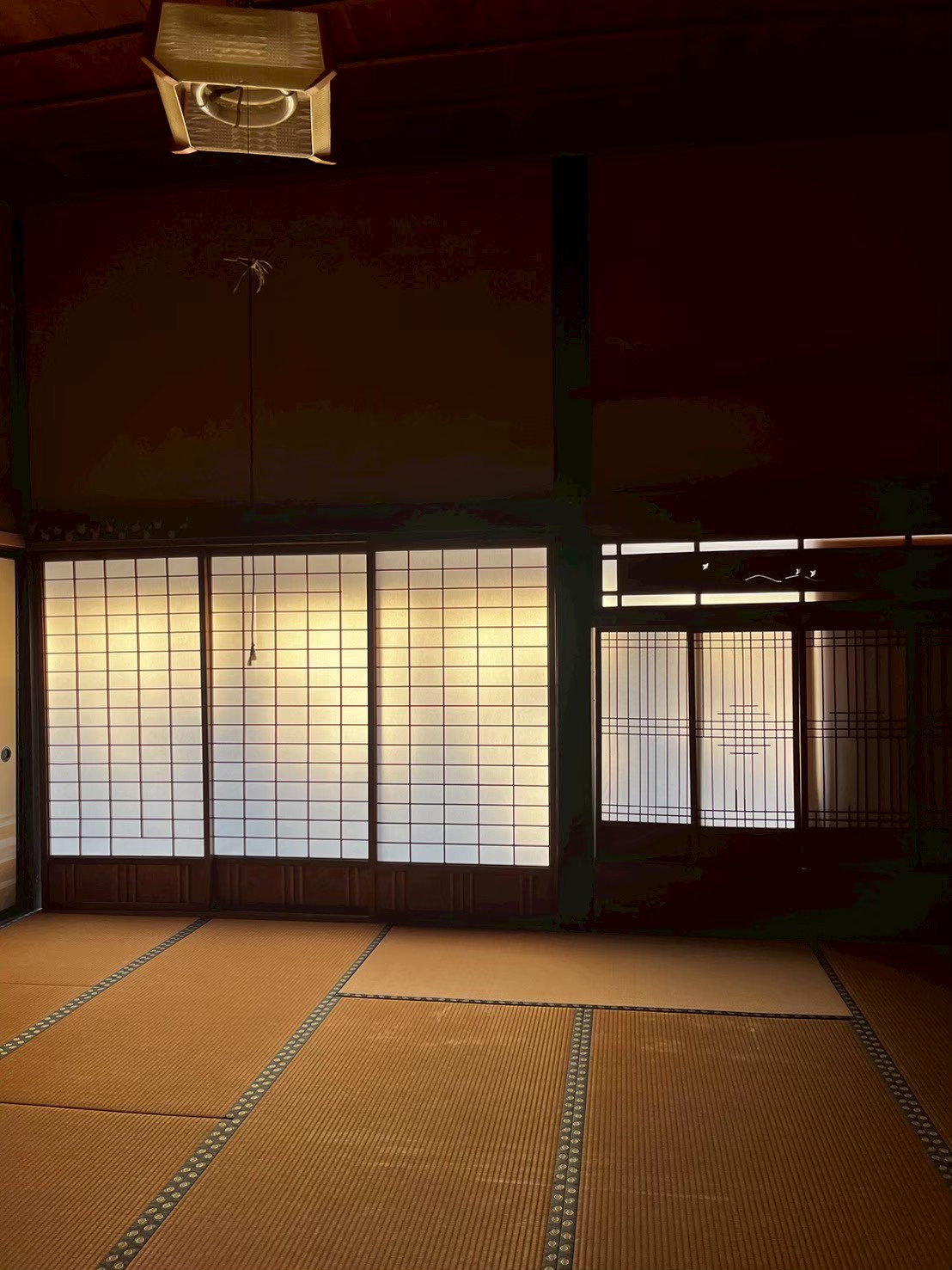 夕日の間